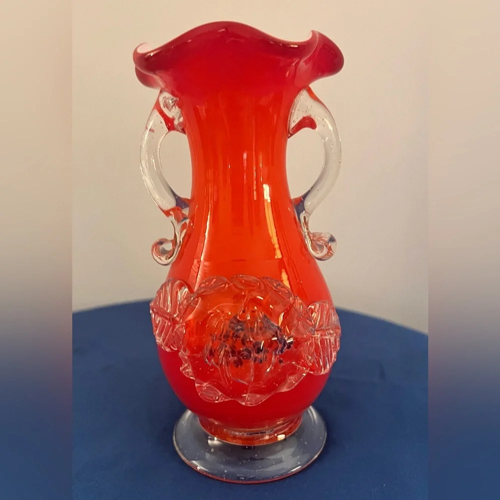 Vintage Handblown Art Glass Vase Flower Reddish Orange  6”T - Picture 7 of 7